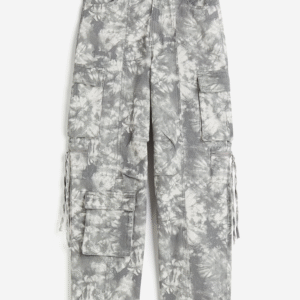 Pantalón cargo Estampado